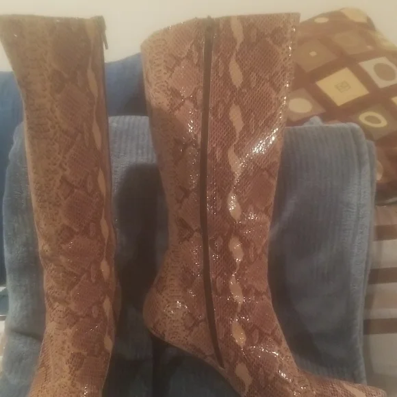 Snakeskin Boots - Picture 4 of 15